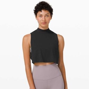 All Yours Crop Tank (2 Pack, white and black)